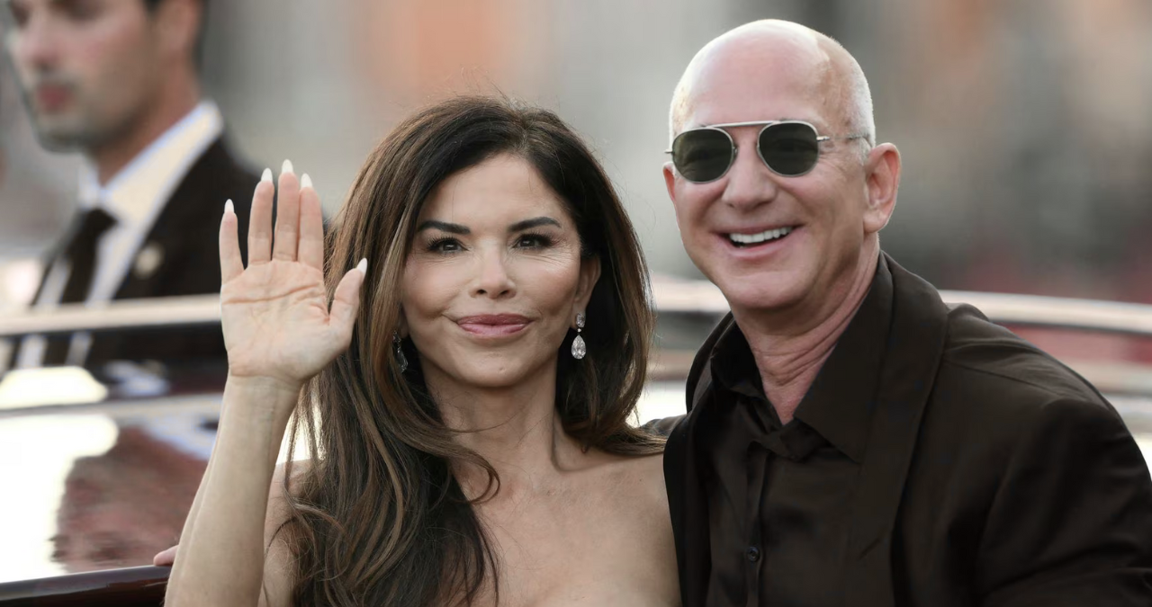 jeff bezos girlfriend The Beginning How Two Worlds Collidaed jeff bezos girlfriend The Beginning How Two Worlds Collidaed